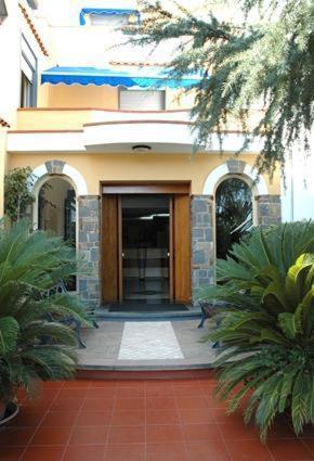 Hotel Seven