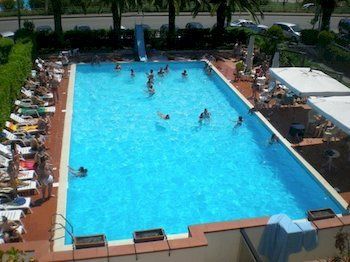 Seven Hotel